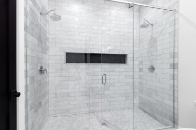 Compact Shower with Built-in Storage